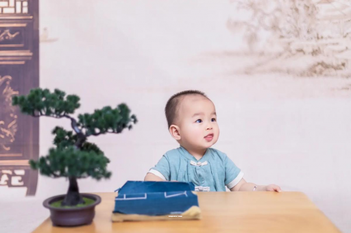 郯城宝宝喊肚子疼怎么回事